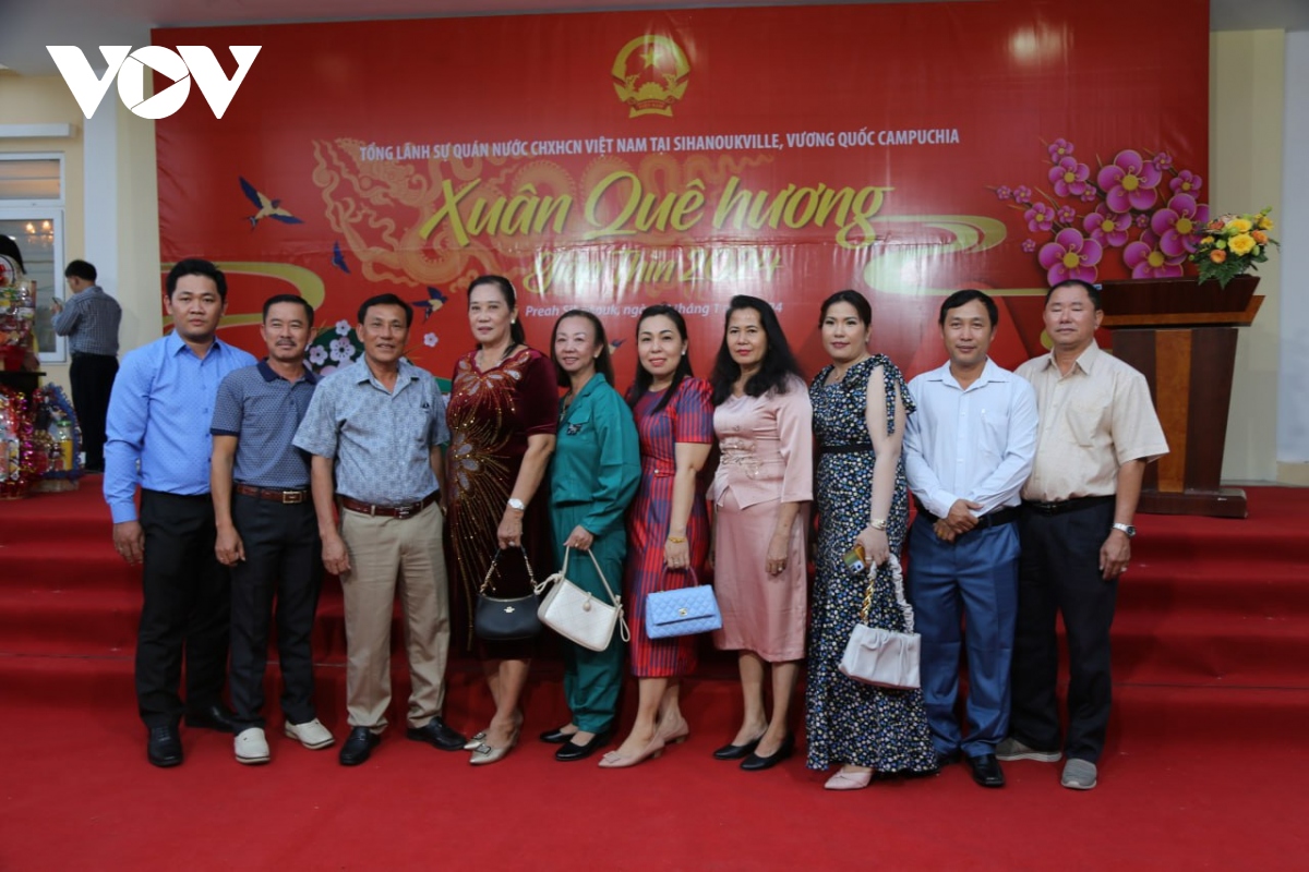 Tết cộng đồng mừng Xuân Giáp Thìn 2024 của người Việt tại Campuchia